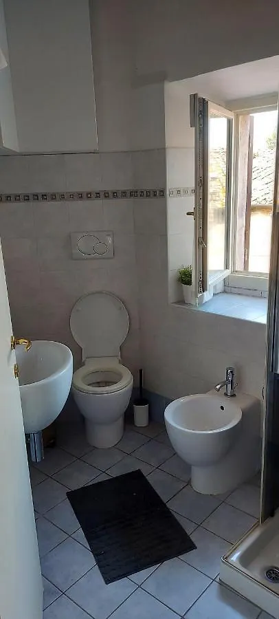 La Tana di Margherita Perugia 0*,